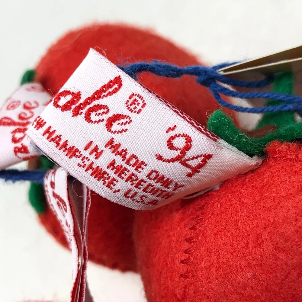 Vintage Annalee Dolls 1994 Tomatoes Red Felt Plush Fruit Ornament Set of 3